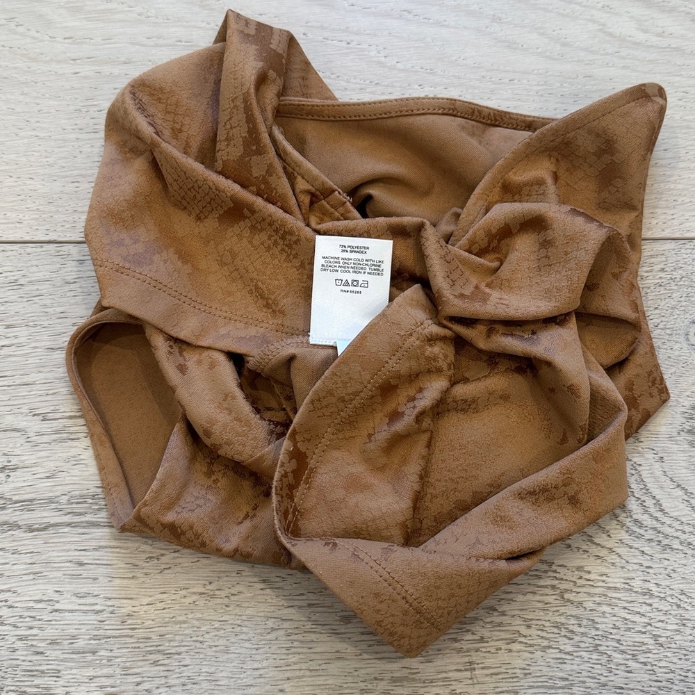 Express Body Contour Snakeskin Jacquard Mock Neck Top in Pecan Size Small - Picture 6 of 11